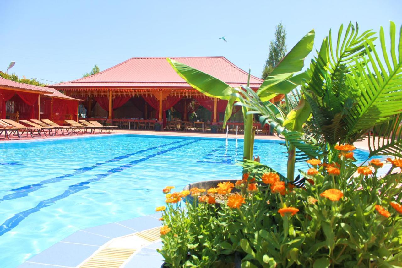 Hotel Grace Garden Kum Exterior foto